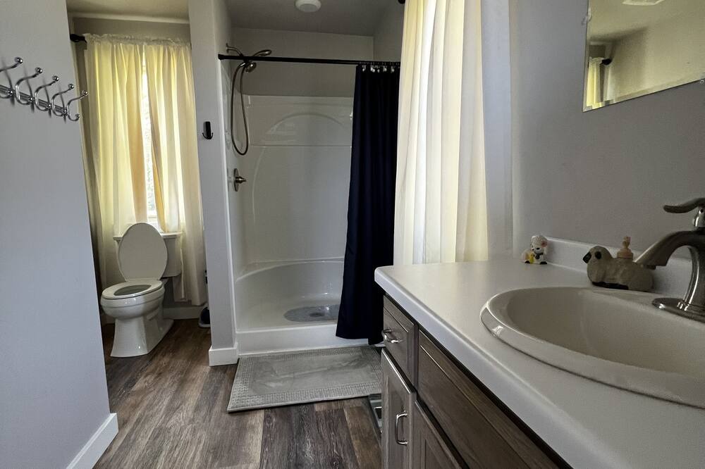 Photo of Bathroom in Kewaunee