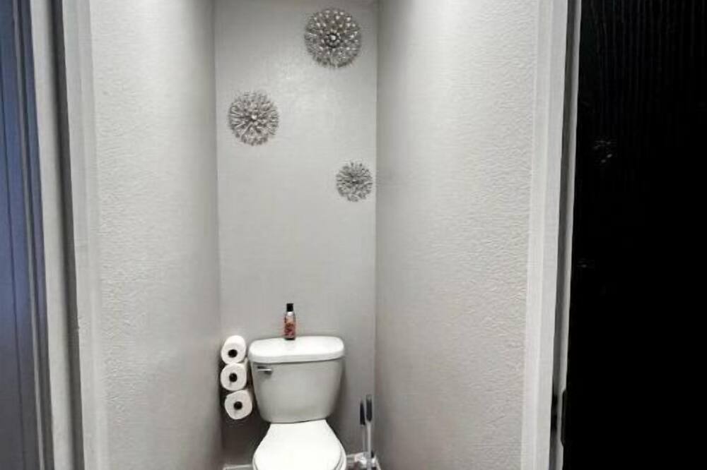 Photo of Bathroom in Westgate Heights