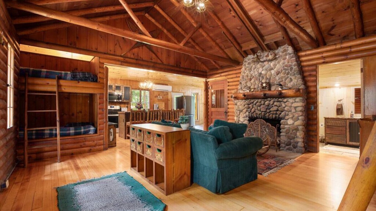 Photo of Livingroom in Crosslake