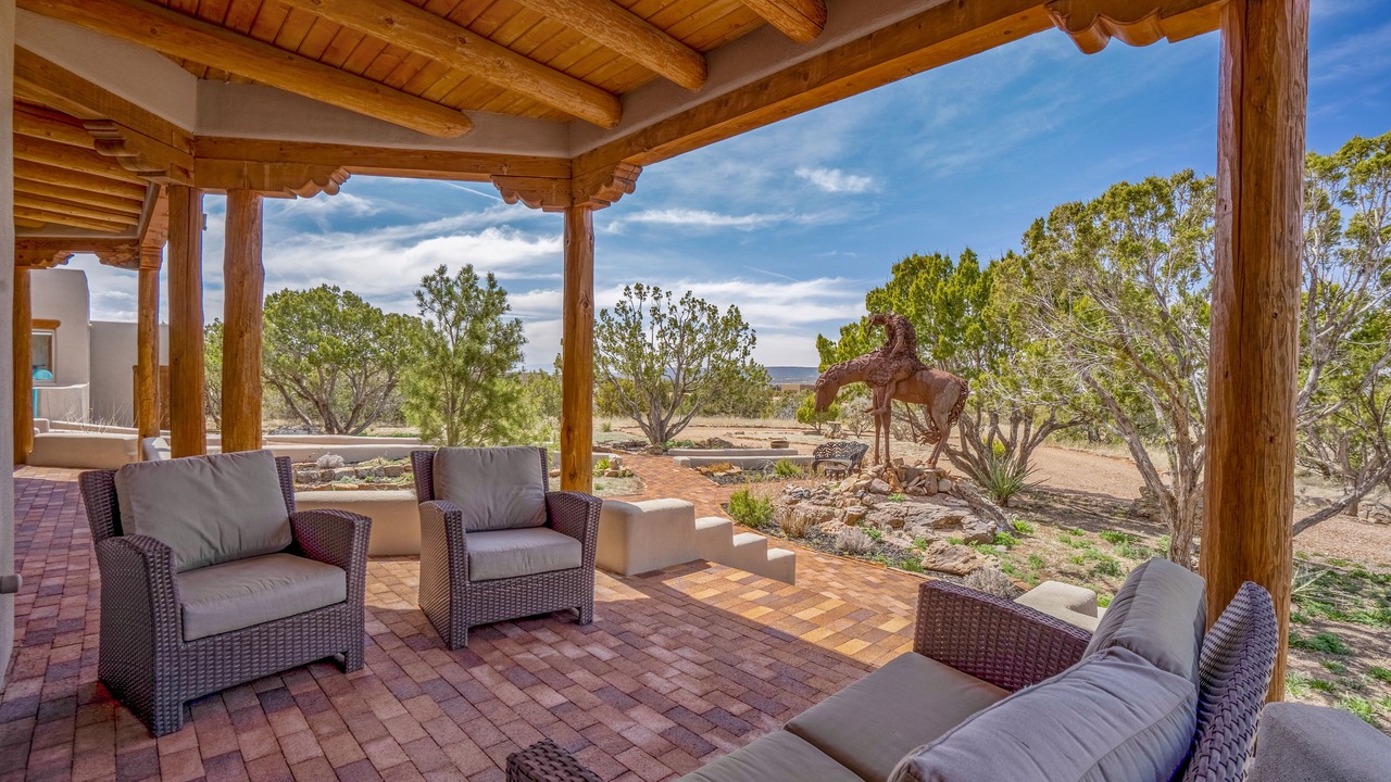 Photo of Patio Balcony in La Tierra