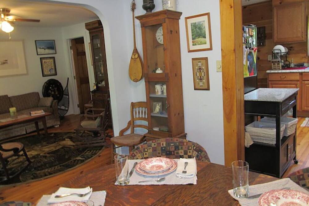 Photo of Bedroom in Malone
