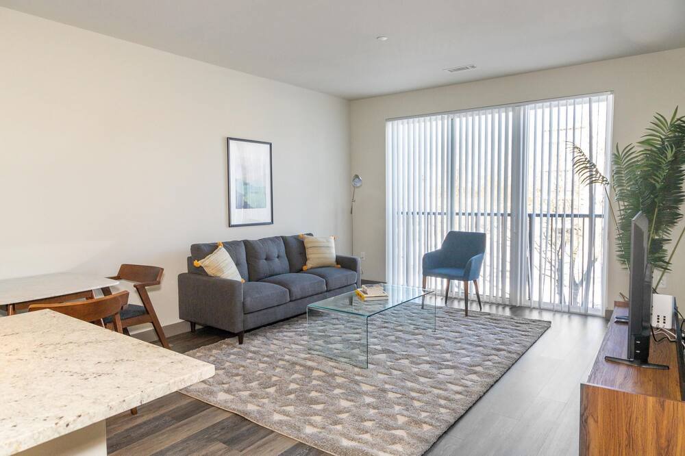 Photo of Livingroom in Burlington