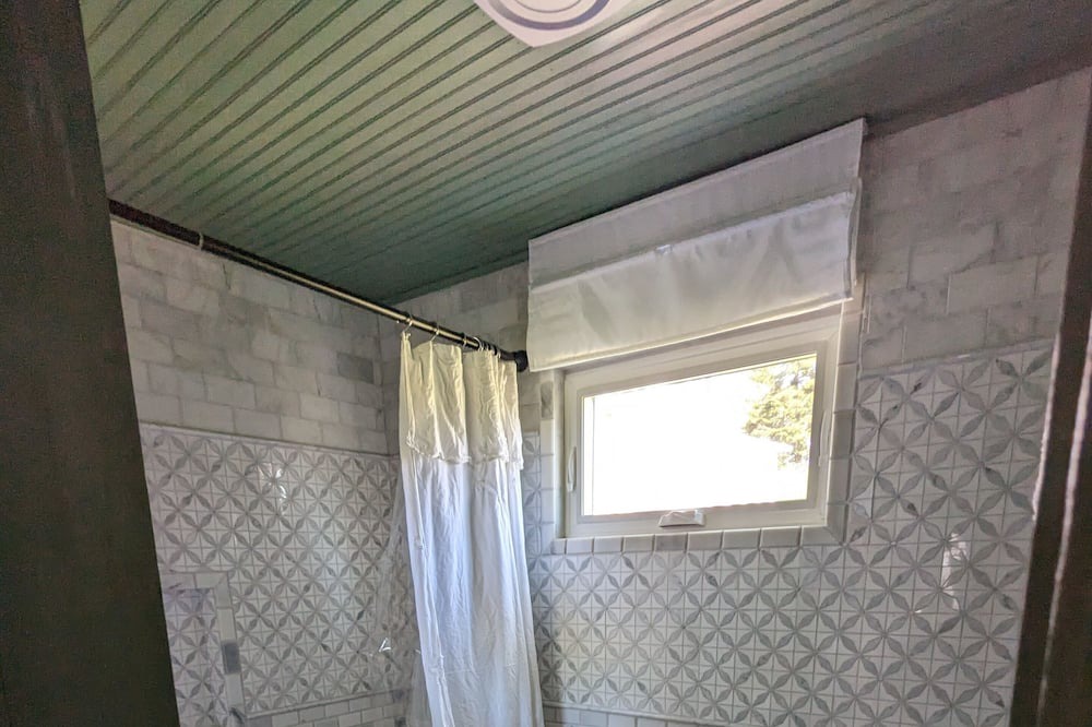 Photo of Bathroom in Peaks Island