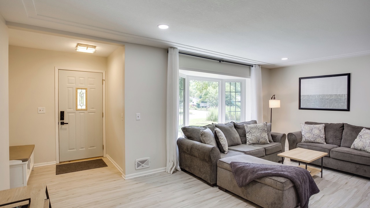 Photo of Livingroom in Golden Valley