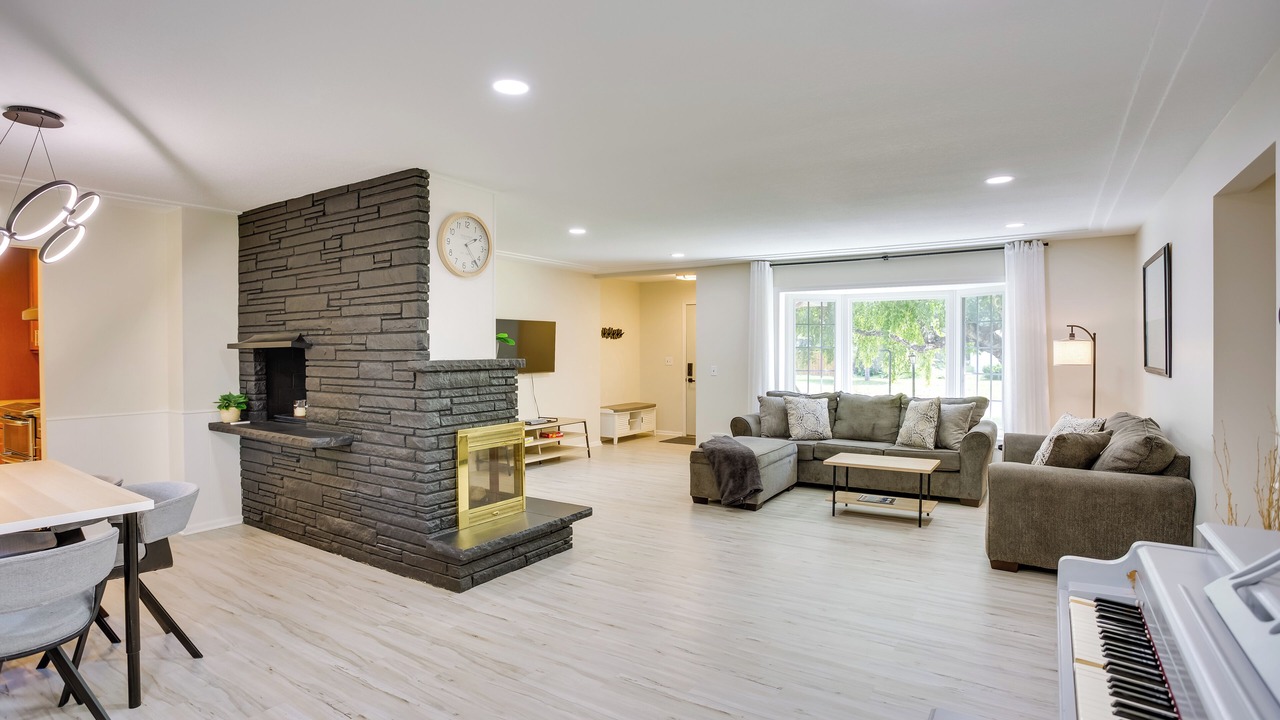 Photo of Livingroom in Golden Valley
