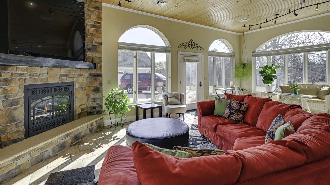 Photo of Livingroom in Wisconsin Dells