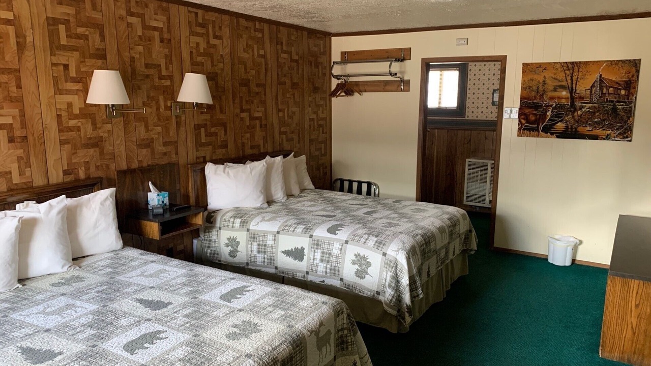 Photo of Bedroom in Red River
