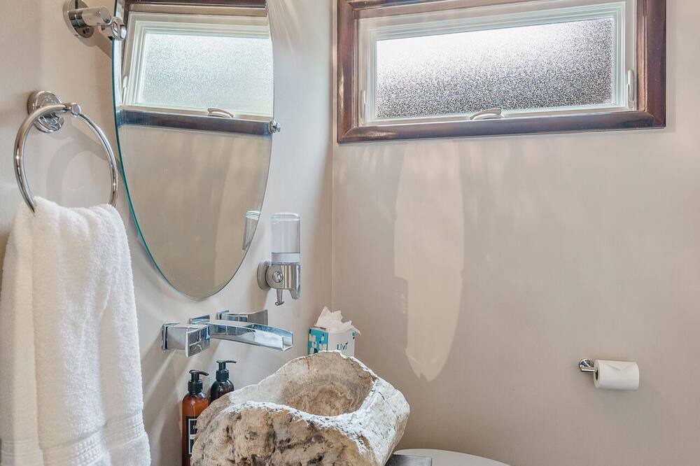 Photo of Bathroom in Roseville