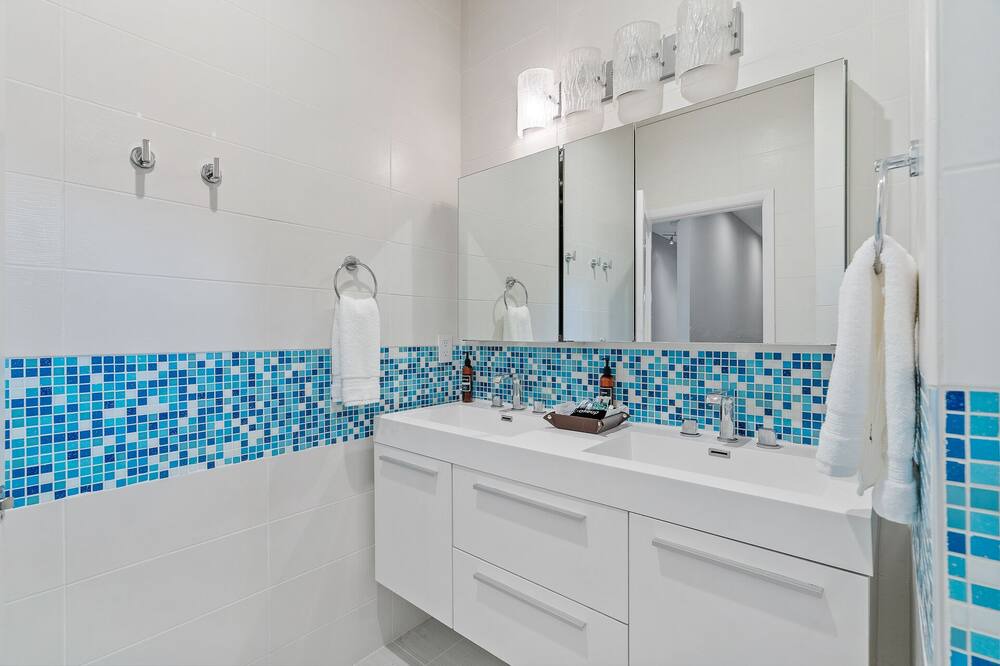 Photo of Bathroom in Roseville
