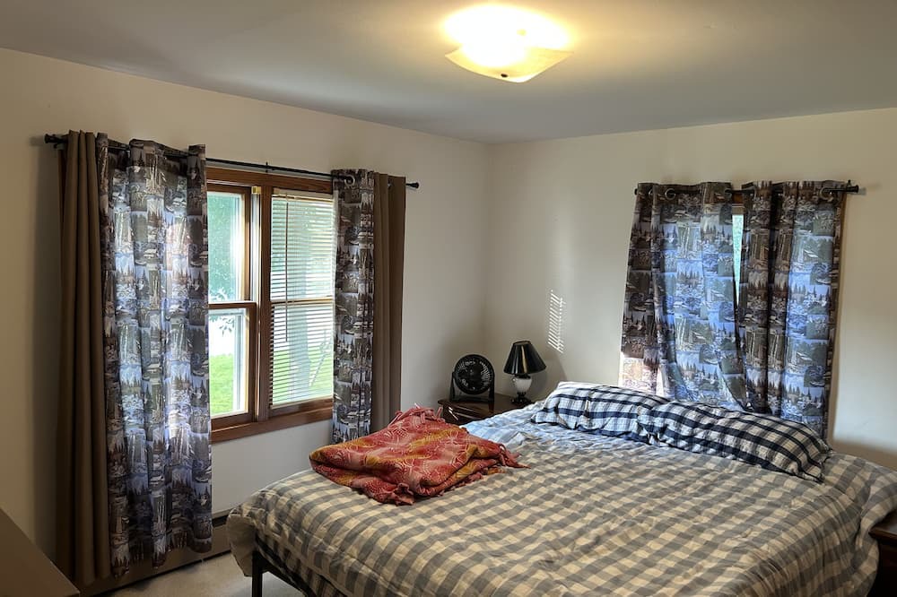 Photo of Bedroom in South Haven
