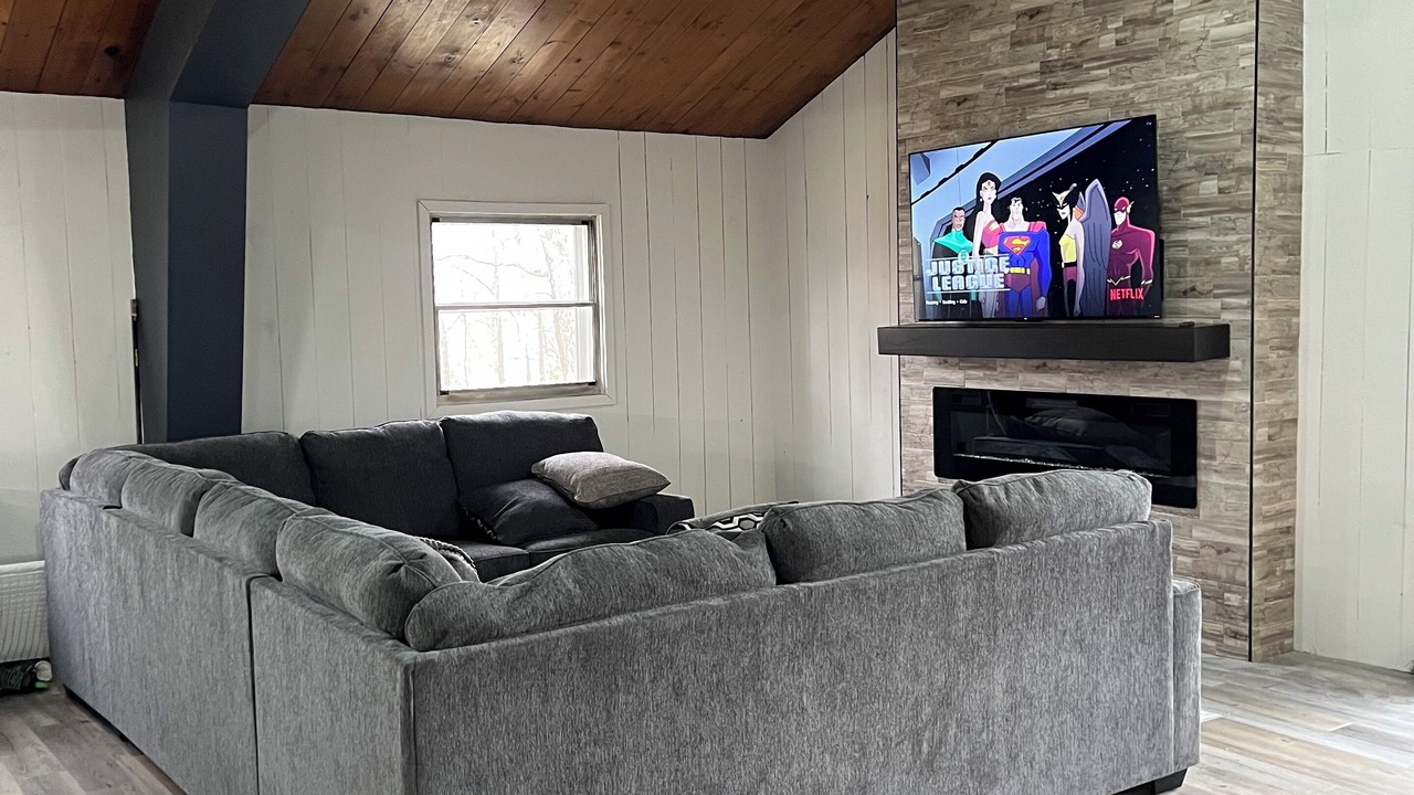 Photo of Livingroom in Sturgeon Lake