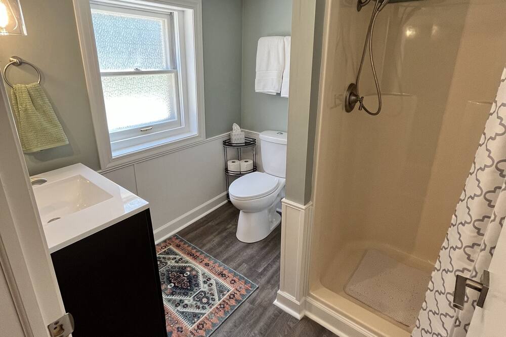 Photo of Bathroom in Colgate