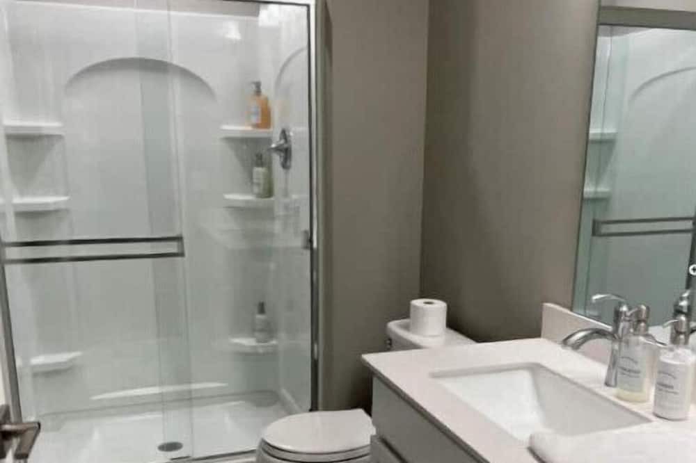 Photo of Bathroom in Navarre