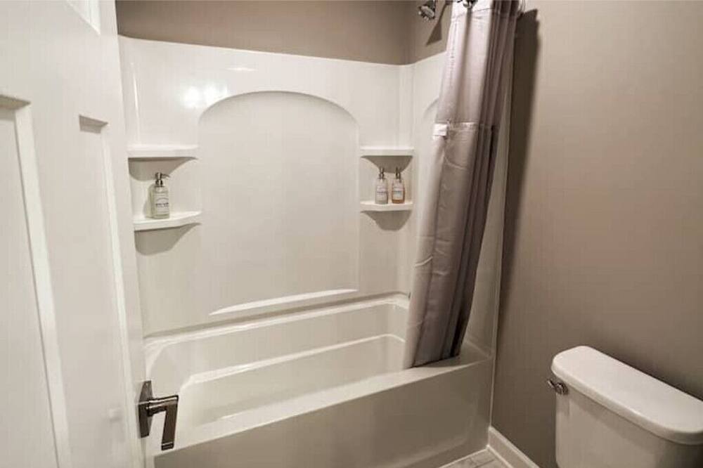 Photo of Bathroom in Navarre