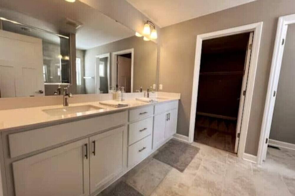 Photo of Bathroom in Navarre