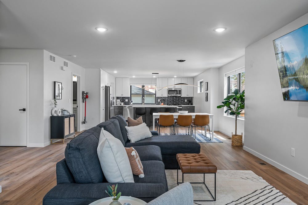 Photo of Livingroom in Powderhorn