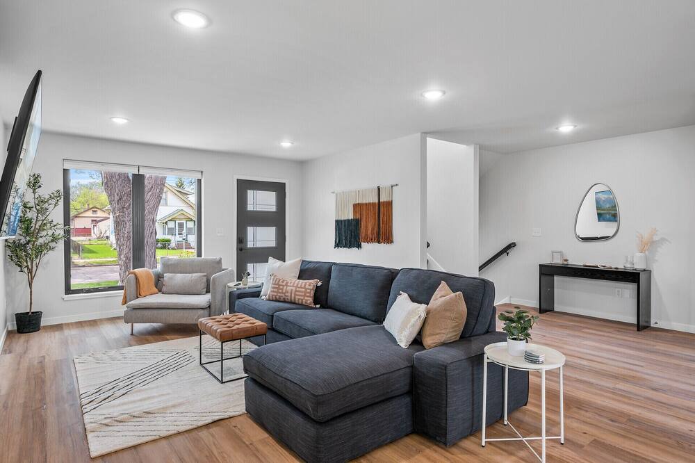 Photo of Livingroom in Powderhorn