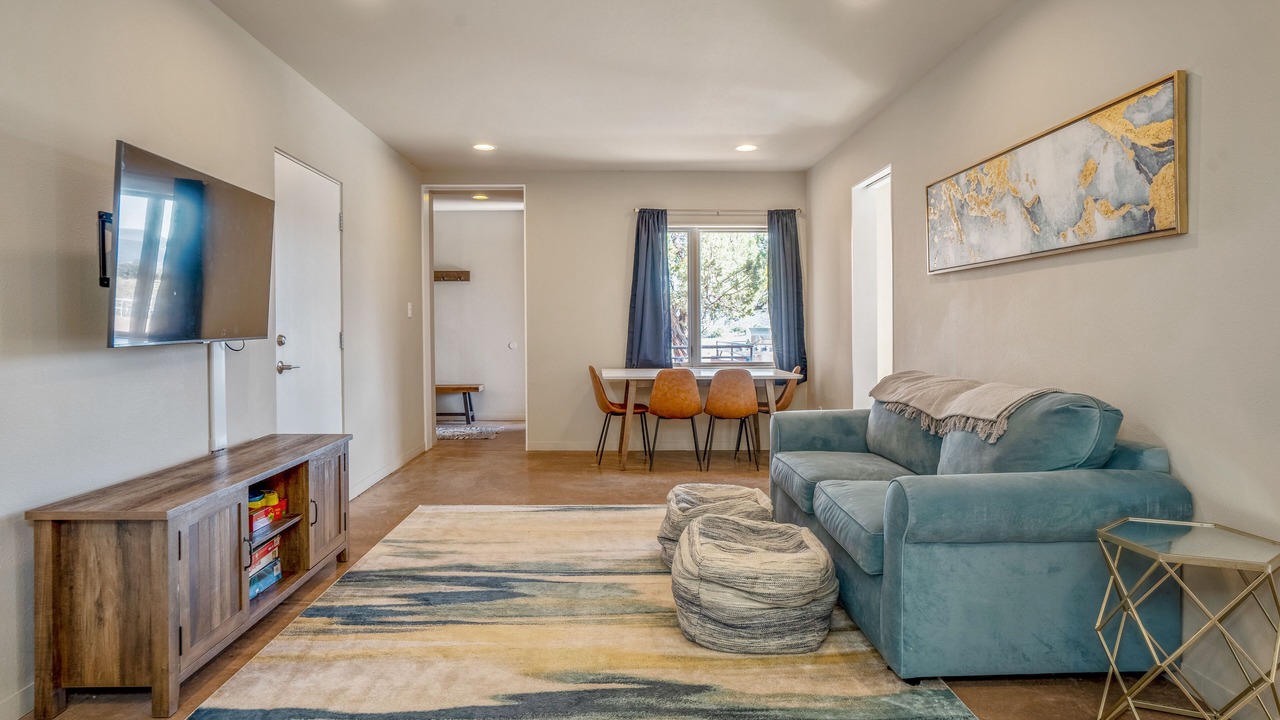 Photo of Livingroom in Youngsville