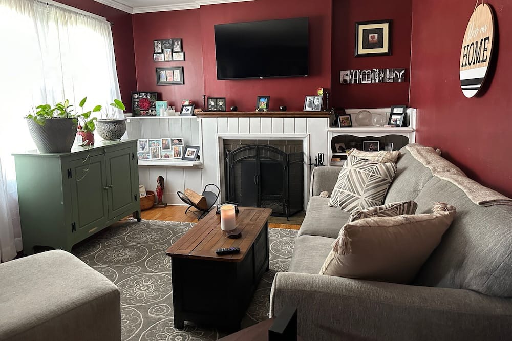 Photo of Bedroom in Adams