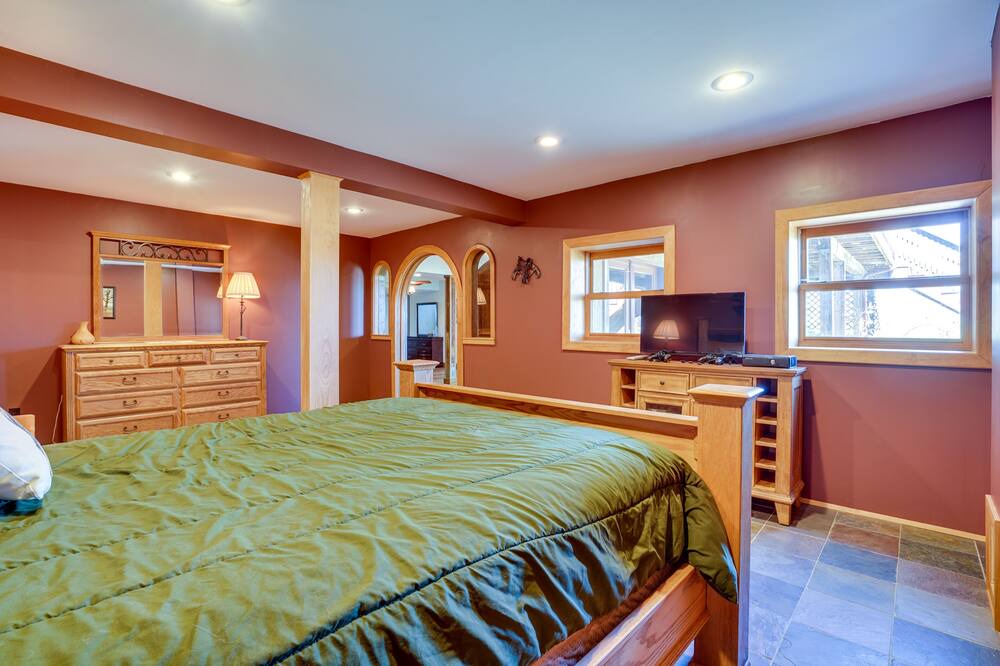 Photo of Bedroom in Three Mile Bay