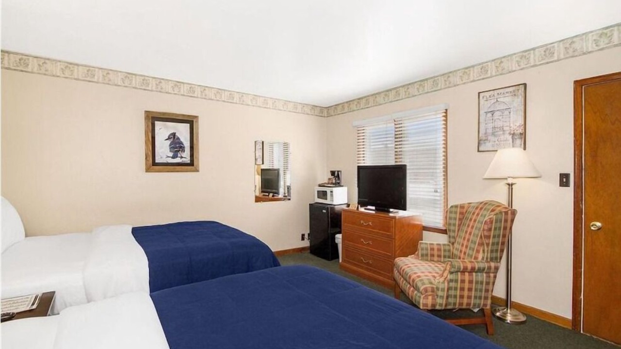 Photo of Bedroom in Lansing