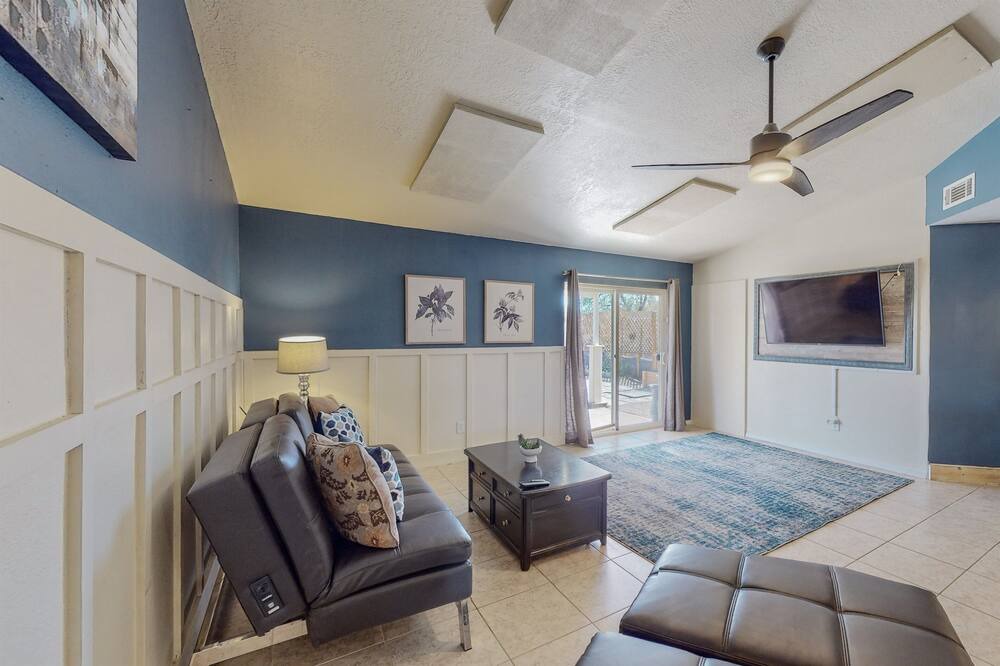 Photo of Livingroom in Rio Rancho