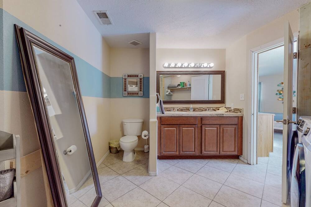 Photo of Bathroom in Rio Rancho