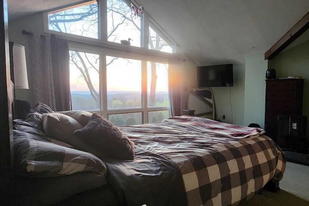 Photo of Bedroom in Tolland