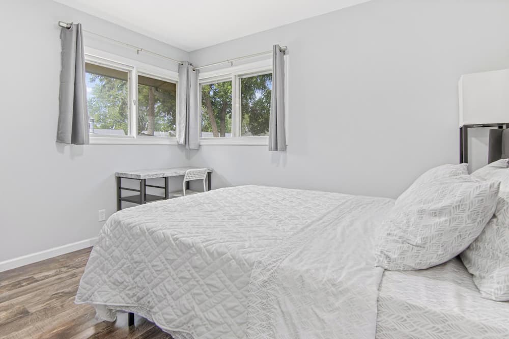 Photo of Bedroom in Forest Lake