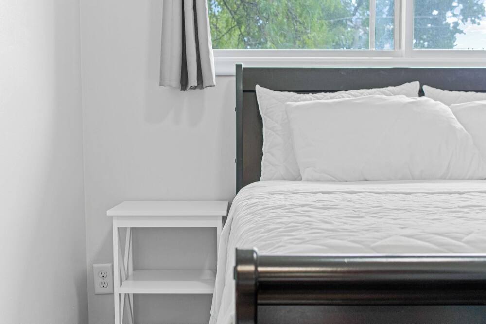 Photo of Bedroom in Forest Lake
