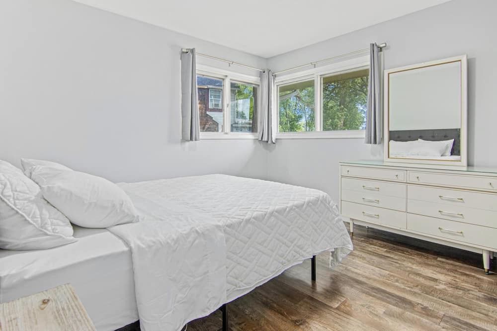 Photo of Bedroom in Forest Lake