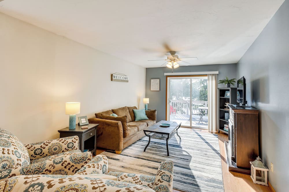 Photo of Bedroom in Madison Lake