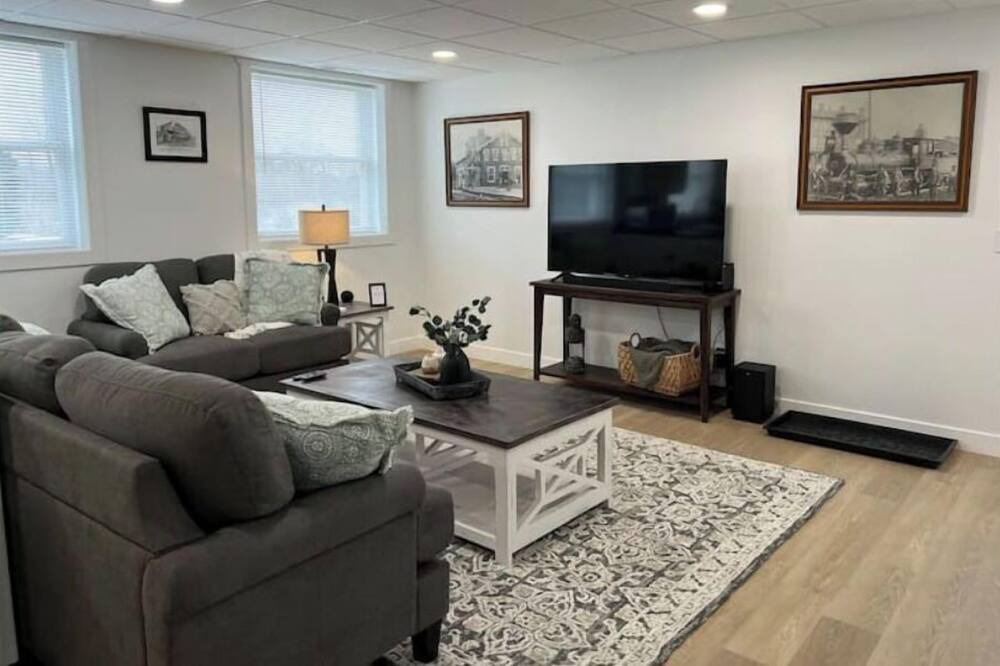 Photo of Livingroom in Sulphur Springs