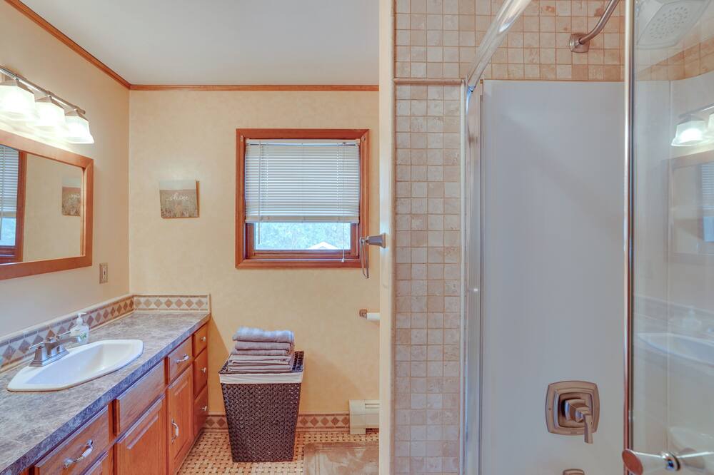 Photo of Bathroom in Town of Ephratah