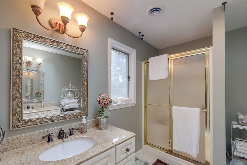 Photo of Bathroom in West Friendship