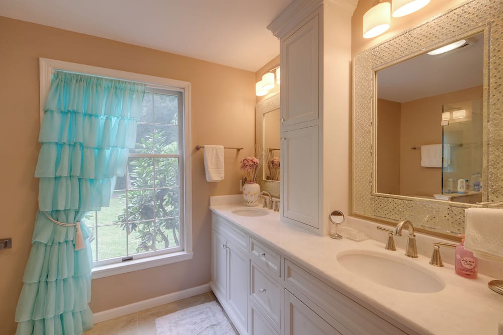 Photo of Bathroom in West Friendship