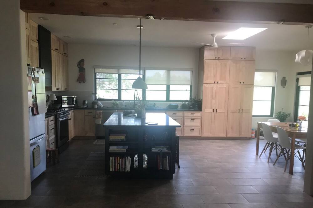 Photo of Kitchen in Eldorado at Santa Fe