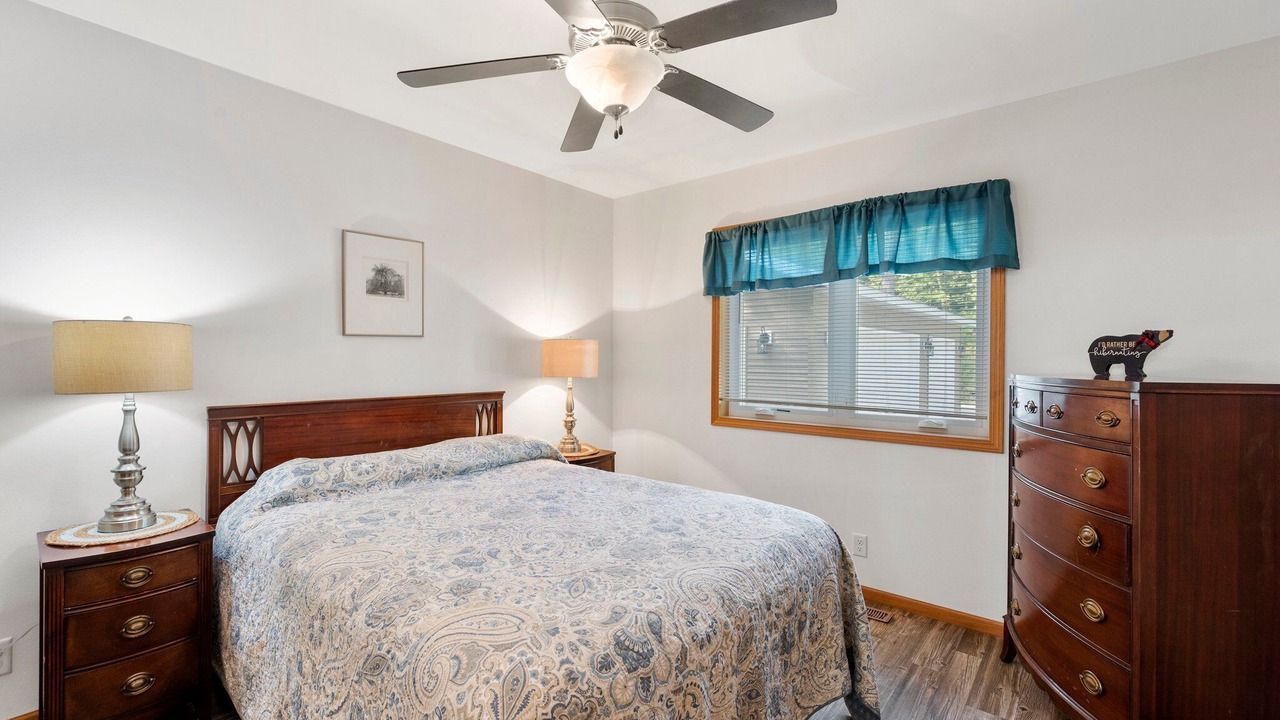 Photo of Bedroom in Brill