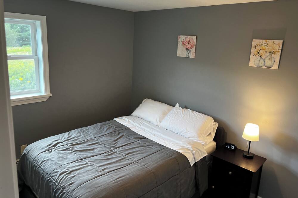 Photo of Bedroom in Waterbury