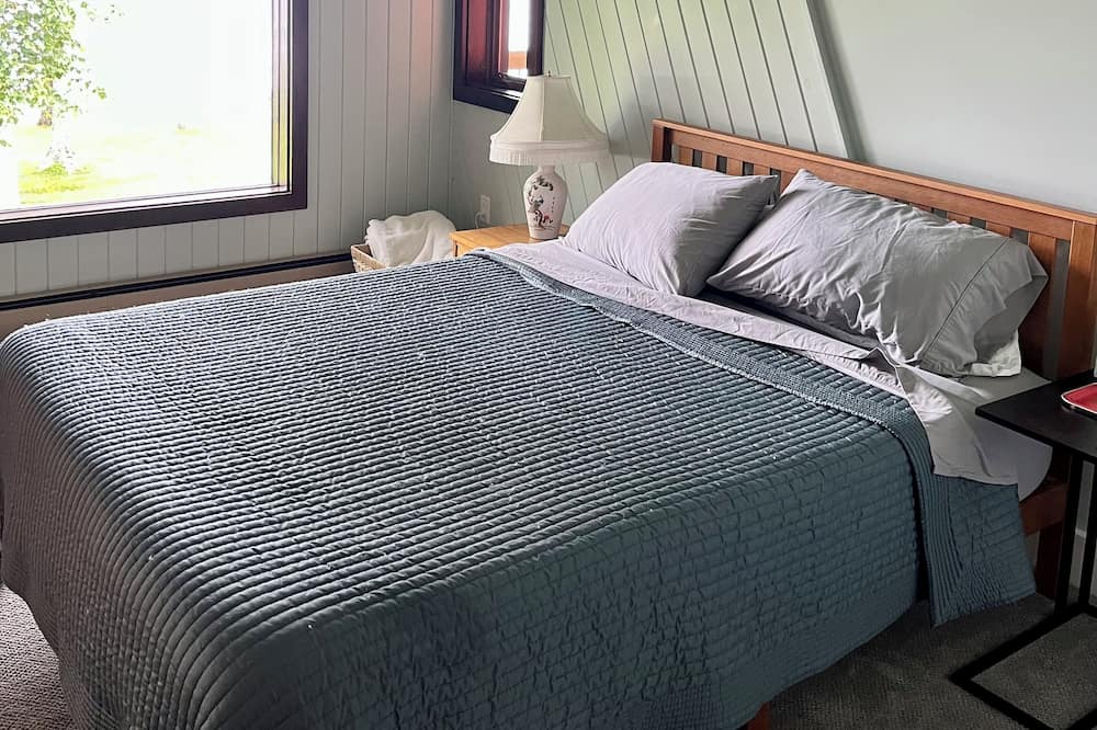 Photo of Bedroom in Newport