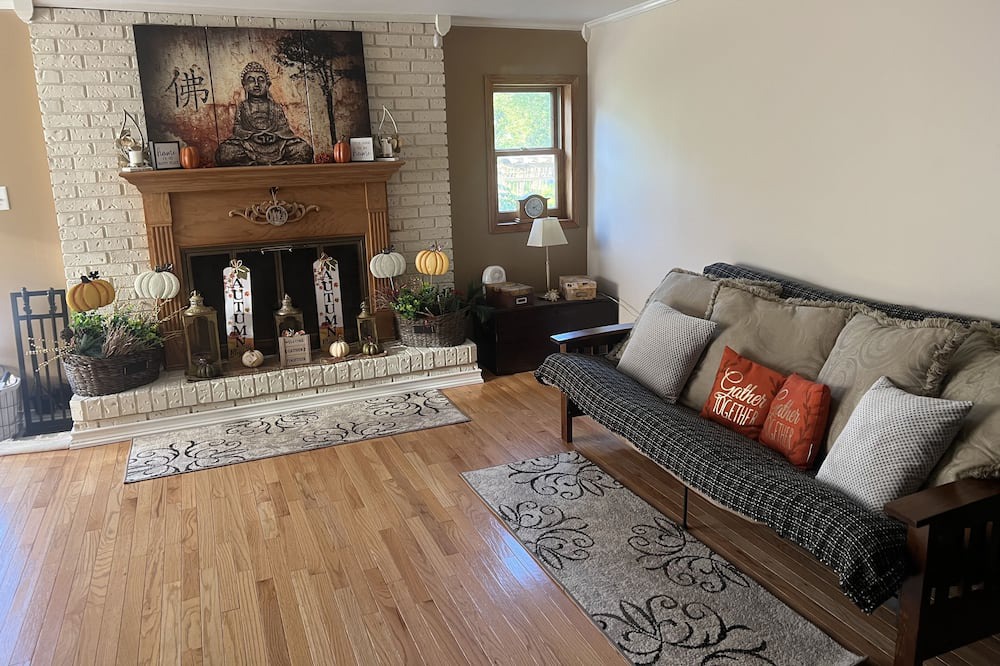 Photo of Livingroom in Chazy