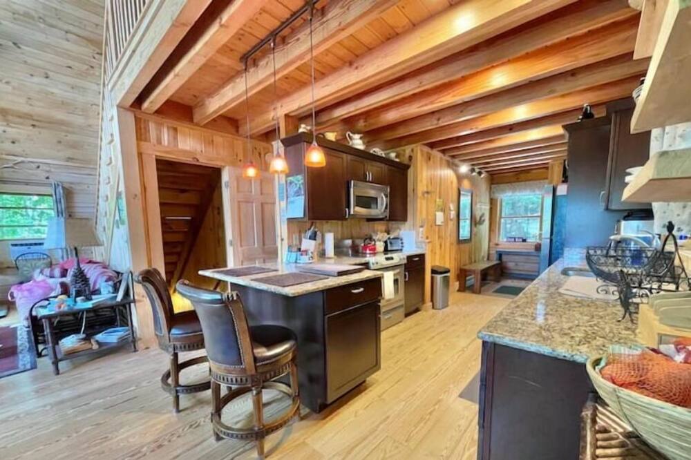 Photo of Kitchen in Huletts Landing
