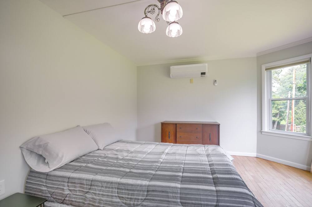 Photo of Bedroom in Port Henry