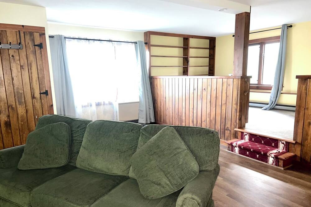 Photo of Livingroom in Weybridge