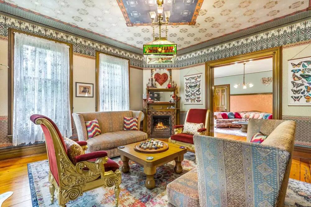 Photo of Livingroom in Hudson