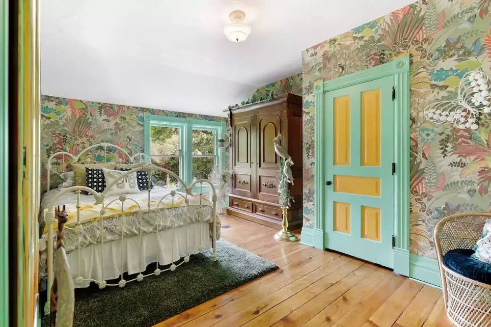 Photo of Bedroom in Hudson