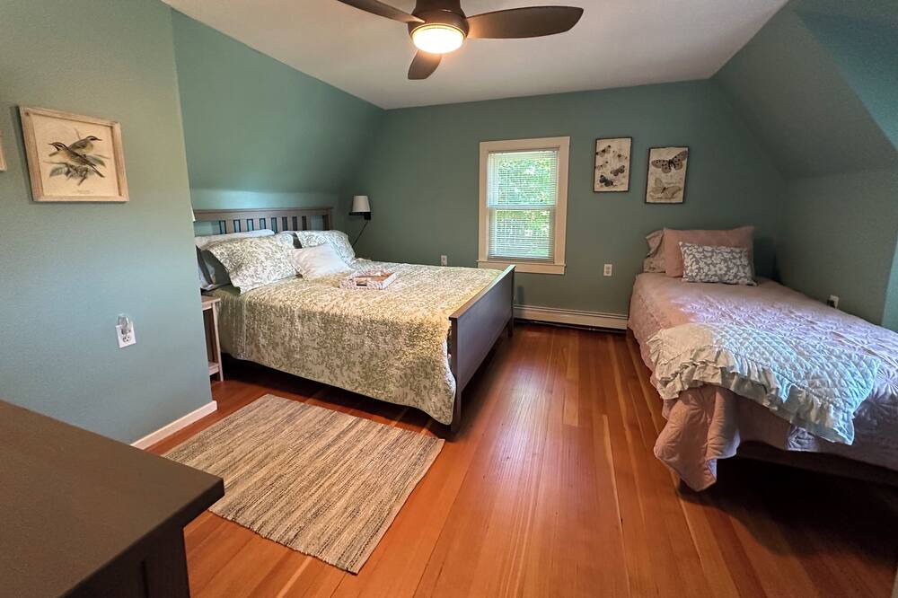 Photo of Bedroom in Shell Lake