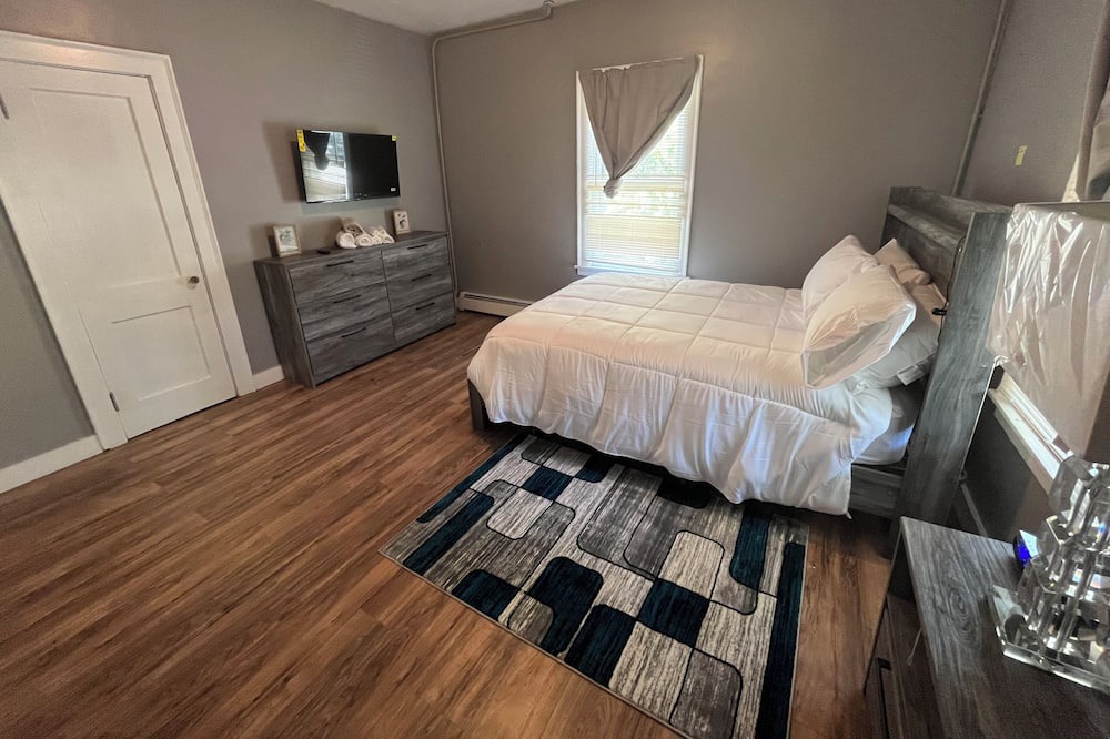 Photo of Bedroom in New Britain