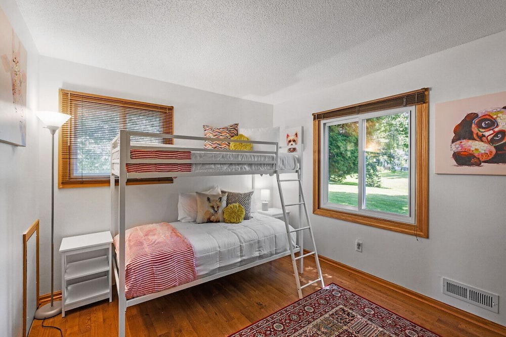Photo of Bedroom in Maple Grove