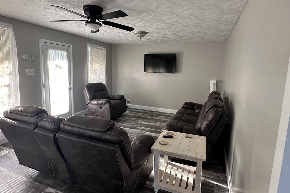 Photo of Livingroom in Williamson